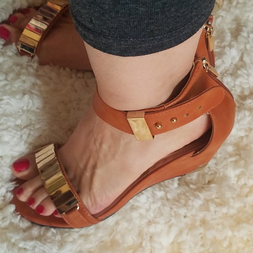 Sandas! - Picture 7 of 8